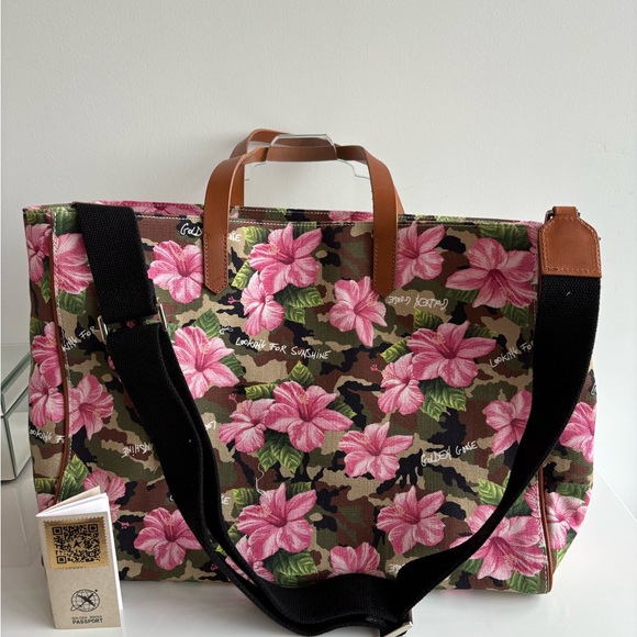NEW** Golden Goose California Hibiscus Floral Camouflage Tote Bag - Picture 1 of 11